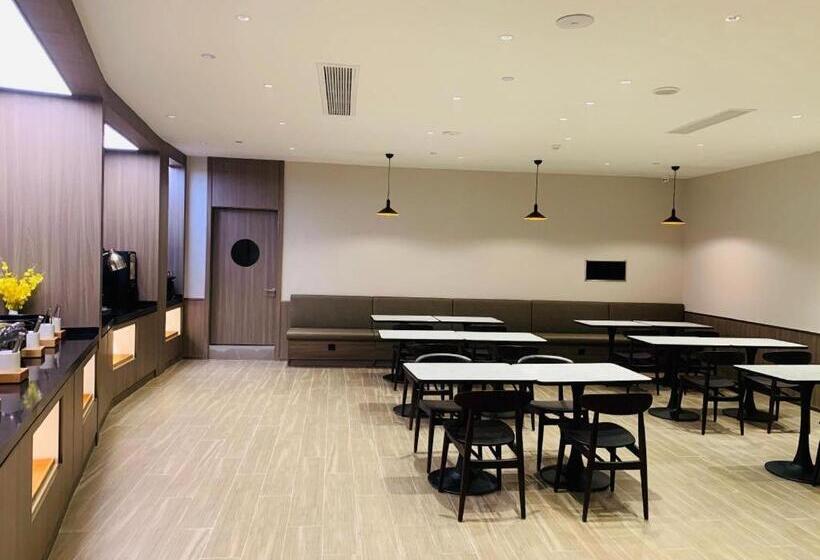 Hanting Hotel Shanghai Luodian Ancient Town