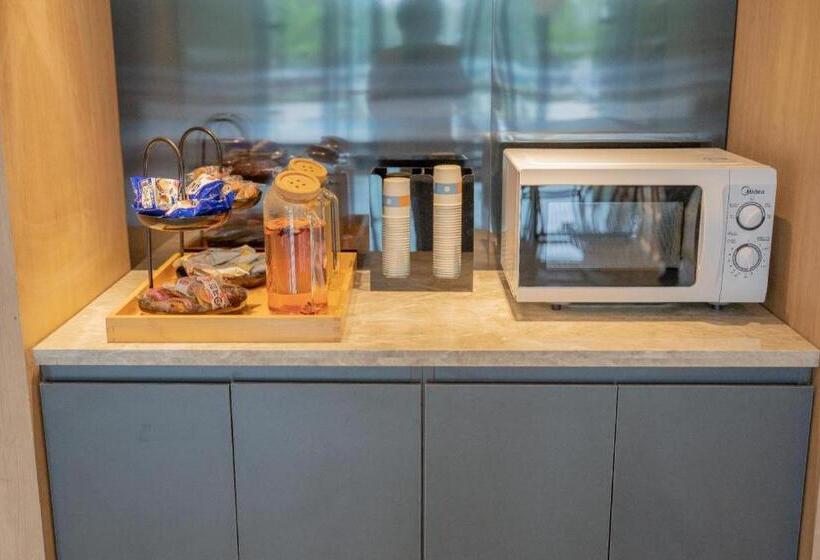 Hanting Hotel Tianjin Binhai Airport Economic Zone Metro Station