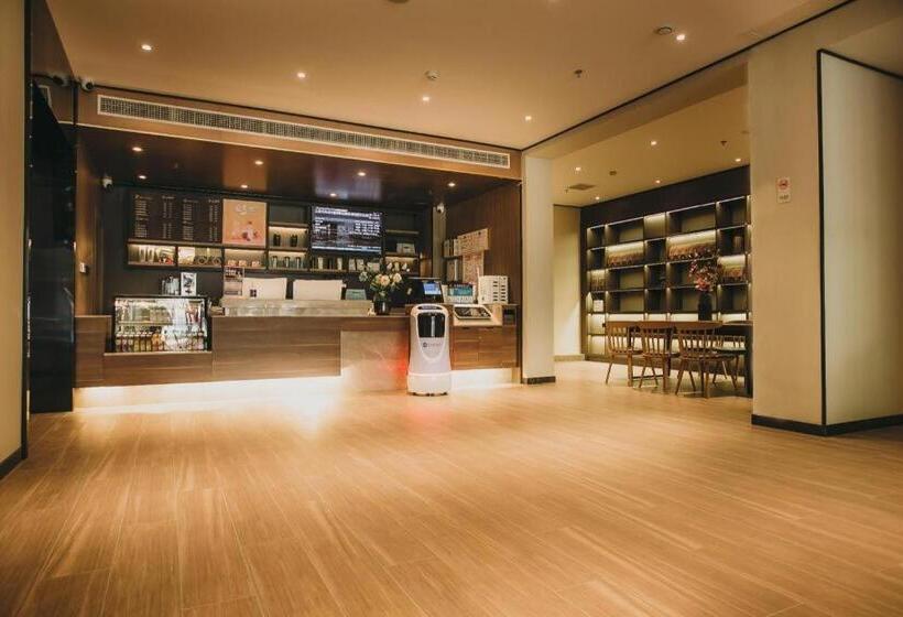 Hanting Hotel Tianjin Chenglindao Metro Station