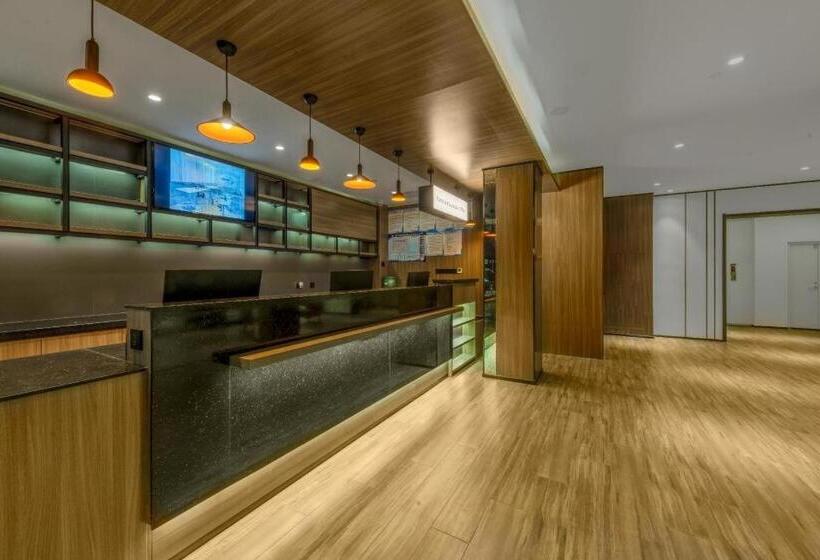 Hanting Hotel Weinan Fuping Lianhu Street