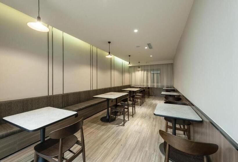 Hanting Hotel Weinan Fuping Lianhu Street