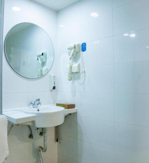 Hanting Hotel Weinan Railway Station