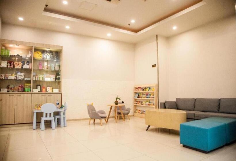 Hanting Hotel Weinan Railway Station