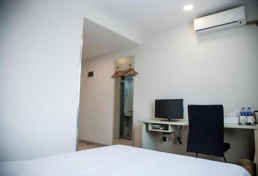 Hanting Hotel Weinan Railway Station