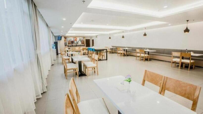 Hanting Hotel Yibin High Gaoke Station