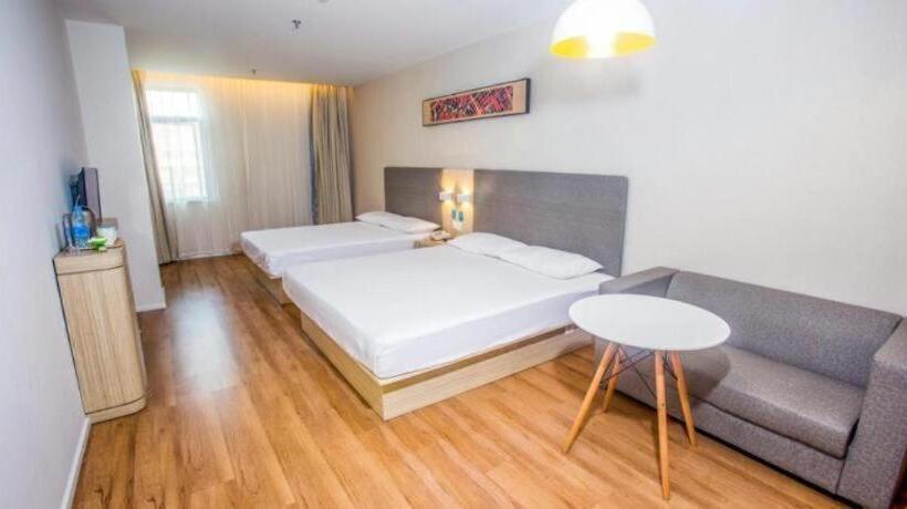 Hanting Hotel Yibin High Gaoke Station