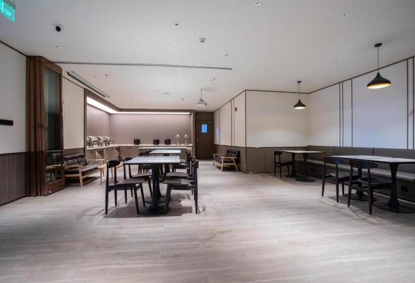 Hanting Hotel Yushu Museum