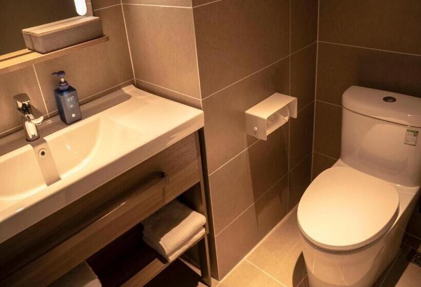 Hanting Hotel Zhalantun Qinghe Home Plaza