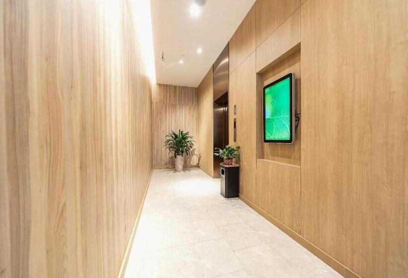 Hanting Premium Hotel Shanghai Fengxian Sports Center