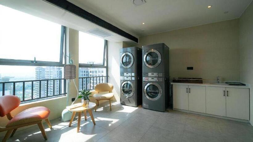 Hanting Premiun Hotel Huaihua South High Speed Railway Station Wanda Plaza