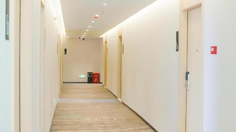 호텔 City Comfort Inn Heyuan Jianji University Town Wanda Plaza