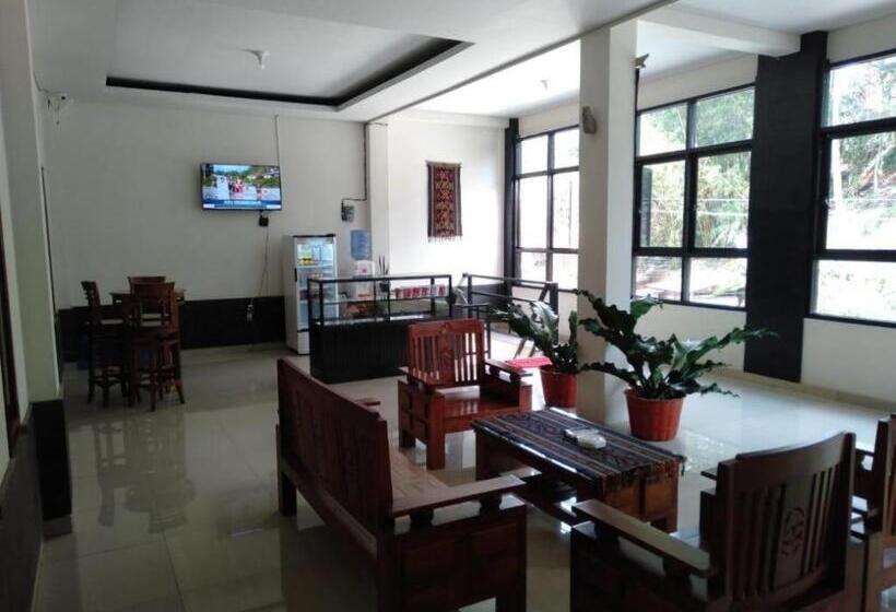 בית מלון כפרי Gosyen Efata Toraja