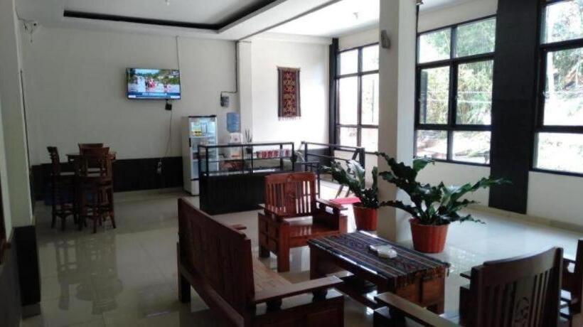 בית מלון כפרי Gosyen Efata Toraja