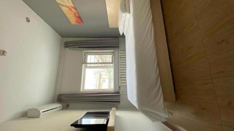 Отель Hi Inn Weifang Railway Station Zhongbai Building