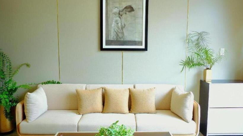 هتل Nha Trong Pho Moon House