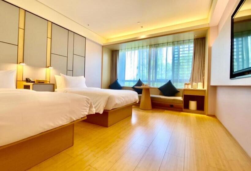 Ji Hotel Huzhou Administration Center