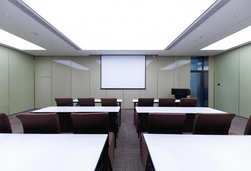 Ji Hotel Huzhou Administration Center