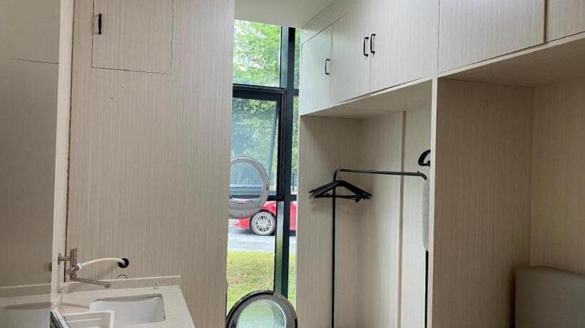 Ji Hotel Huzhou Administration Center