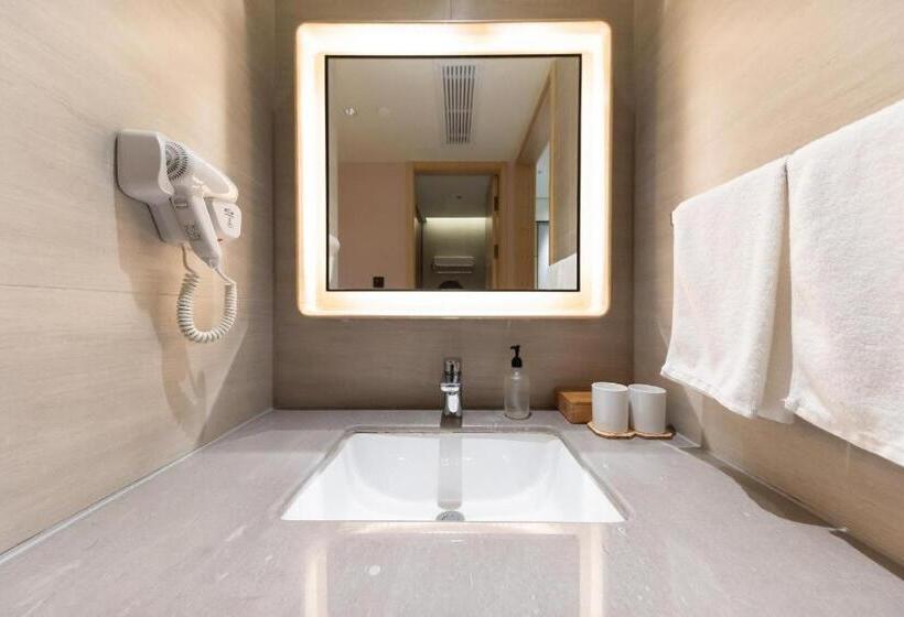 Ji Hotel Huzhou Administration Center