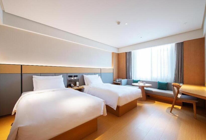 Ji Hotel Jiangnan Torch Building