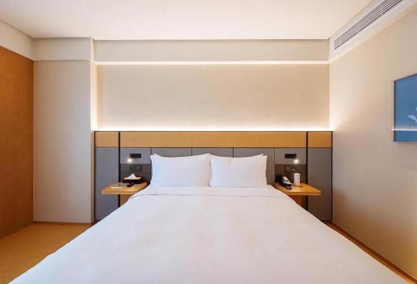 Ji Hotel Jiangnan Torch Building