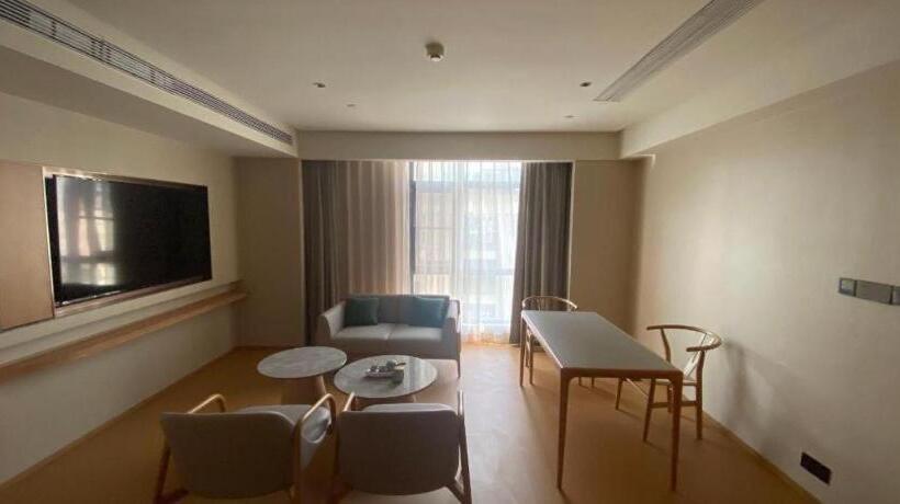 Ji Hotel Luzhou Bubugao Plaza