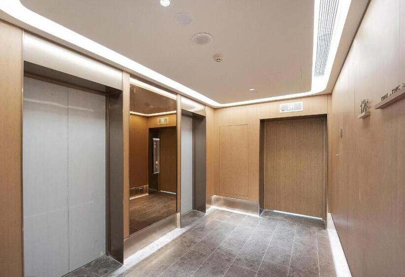 Ji Hotel Luzhou Bubugao Plaza