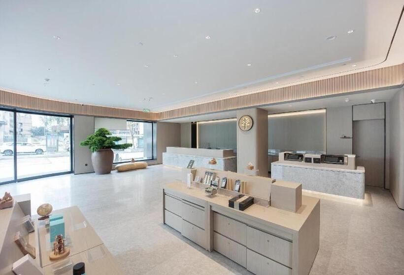 Ji Hotel Luzhou Bubugao Plaza
