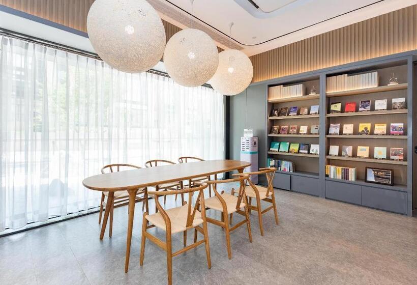 Ji Hotel Ningde Rt Mart International Plaza