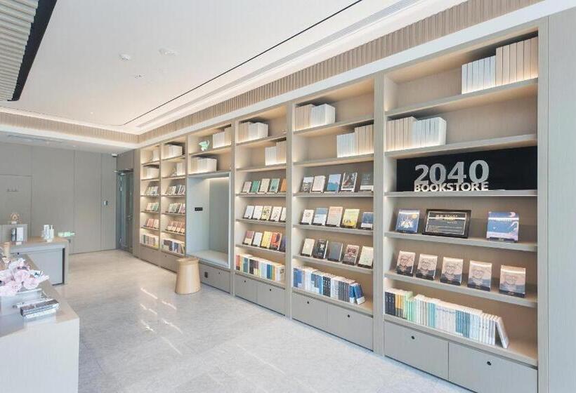 Ji Hotel Shanghai Bao An Road Metro Station