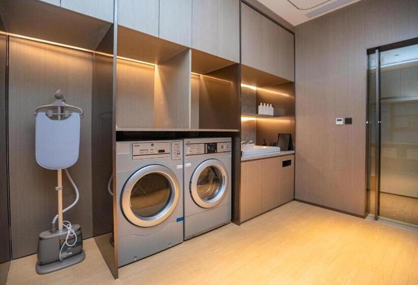 Ji Hotel Shenzhen Nanyou Metro Station