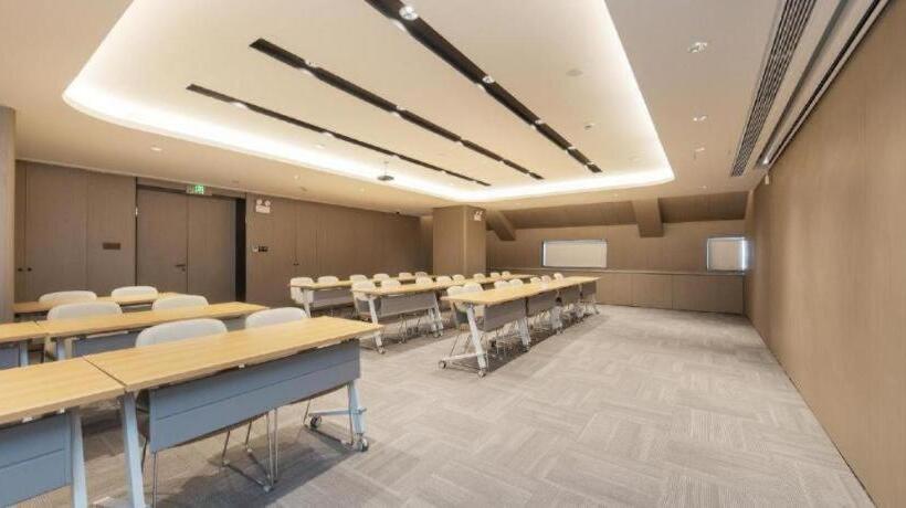 Ji Hotel Tongxiang Puyuan Boulevard