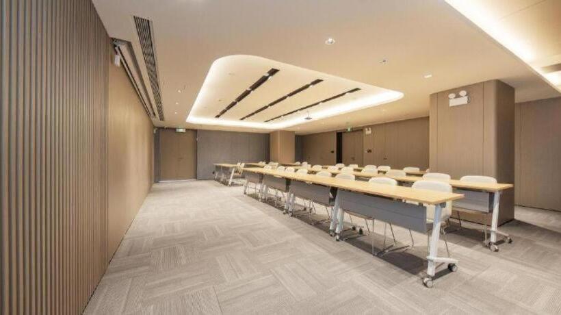 Ji Hotel Tongxiang Puyuan Boulevard