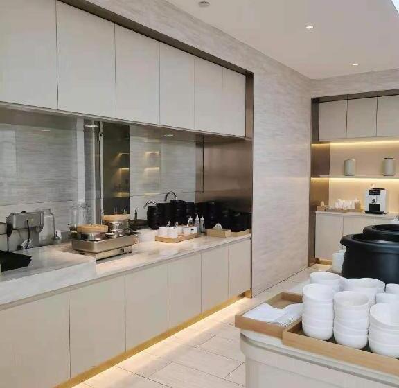 Ji Hotel Zhangye West Station