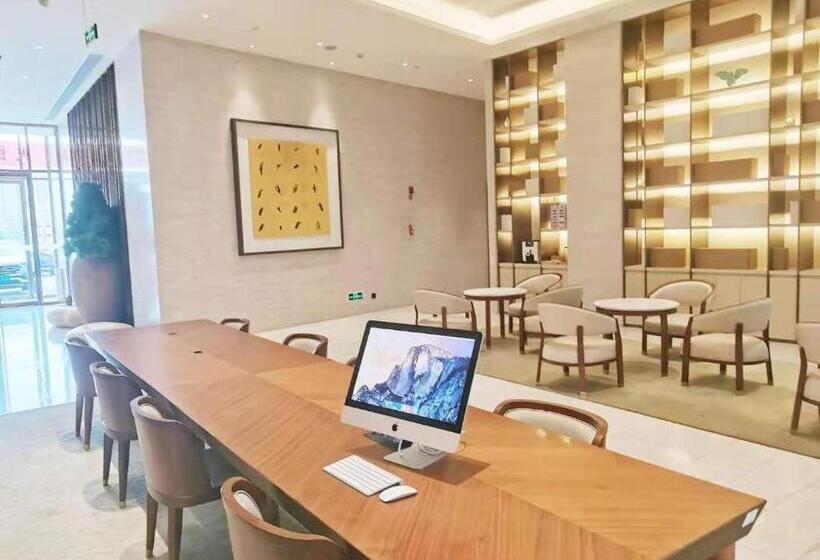 Ji Hotel Zhangye West Station