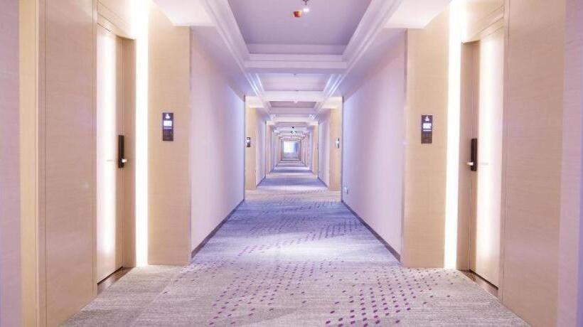 Lavande Hotel Maoming Dianbai Wanda Plaza