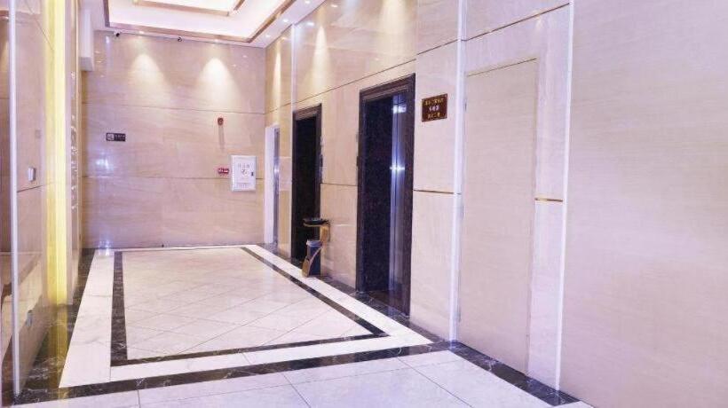 Lavande Hotel Maoming Dianbai Wanda Plaza