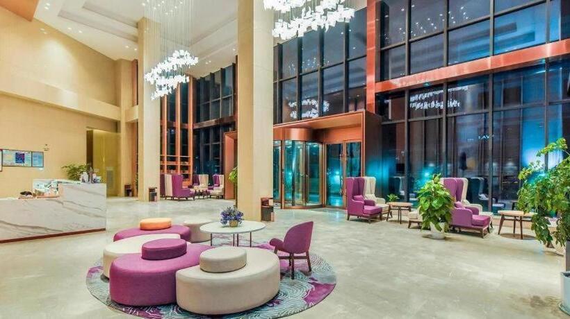 Lavande Hotel Sichuan Shehong Juxin Plaza