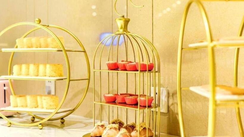 Lavande Hotel Sichuan Shehong Juxin Plaza