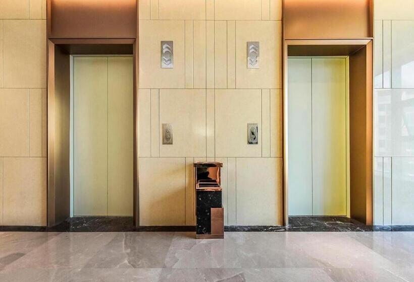 Lavande Hotel Sichuan Shehong Juxin Plaza