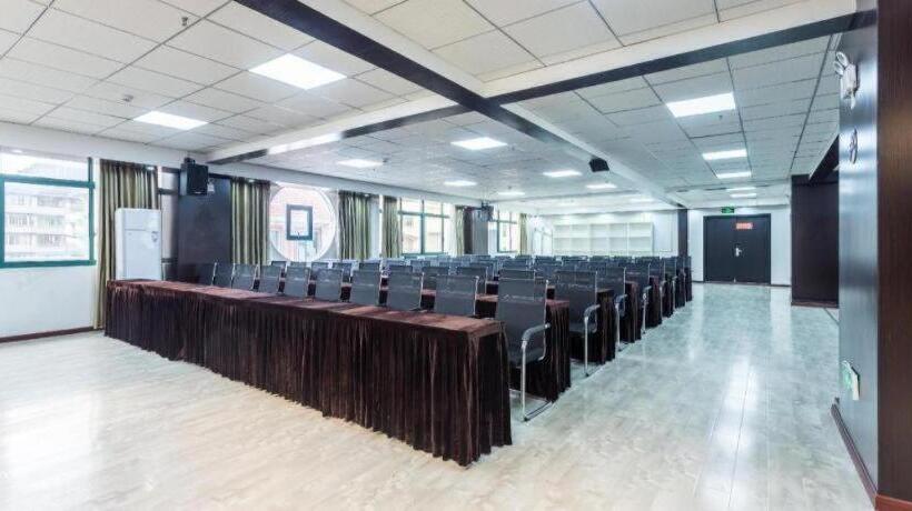 Starway Hotel Anshun Huangguoshu Street Anshun College