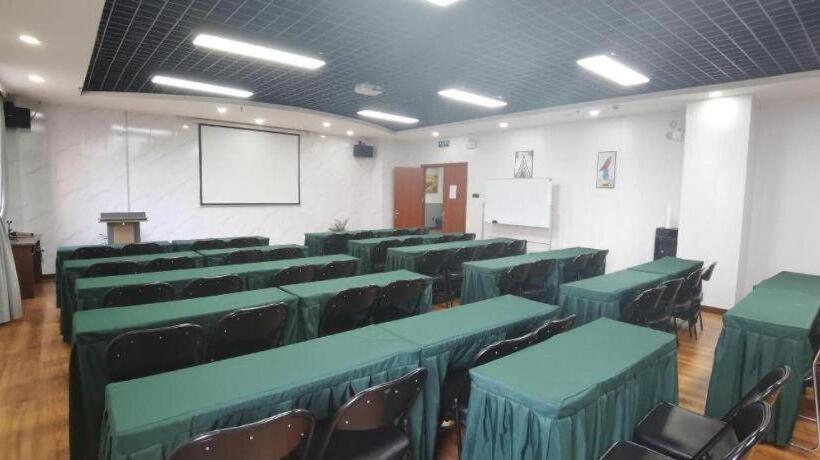 Starway Hotel Baoding Dongfeng Middle Road