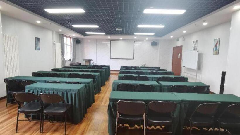 Starway Hotel Baoding Dongfeng Middle Road