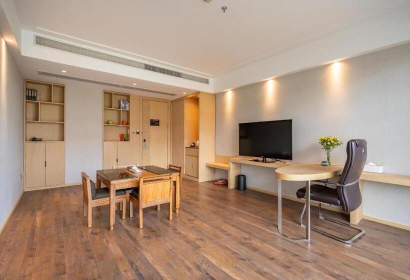 Starway Hotel Bengbu South Station