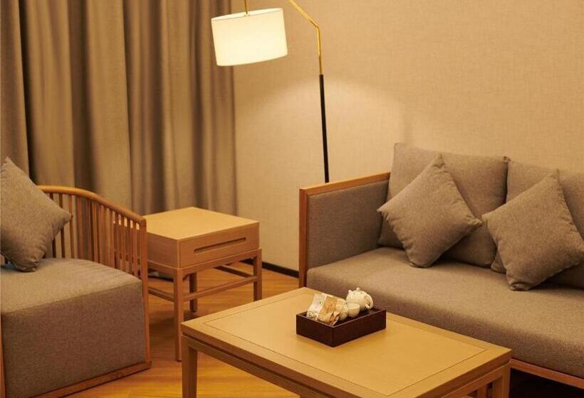 Starway Hotel Jiaozuo Spring City International Trade Plaza