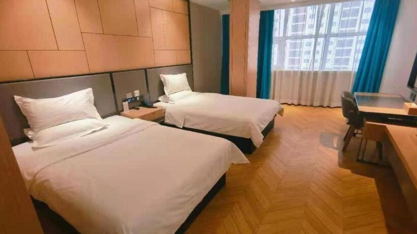 Starway Hotel Linqi Renmin Square
