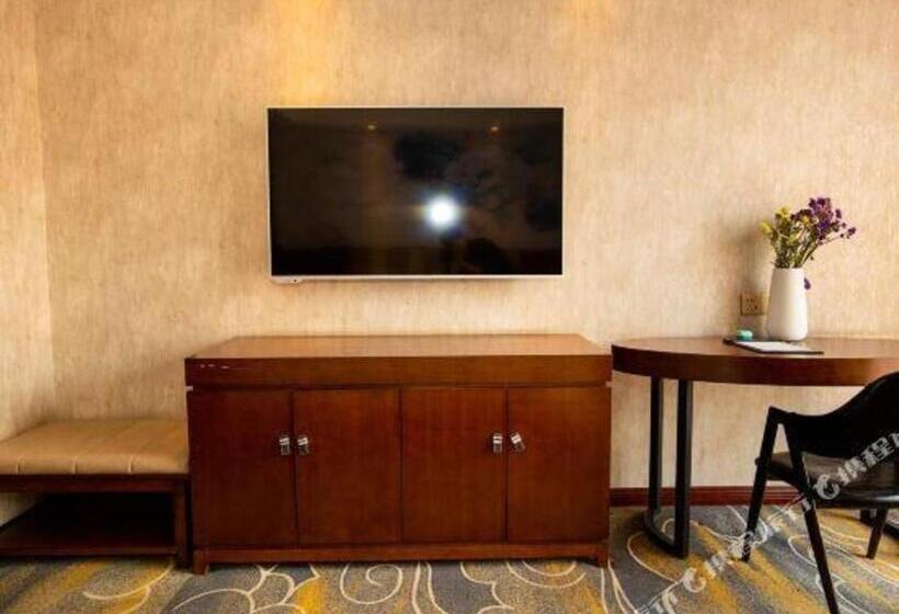 Starway Hotel Luoyang Sports Center