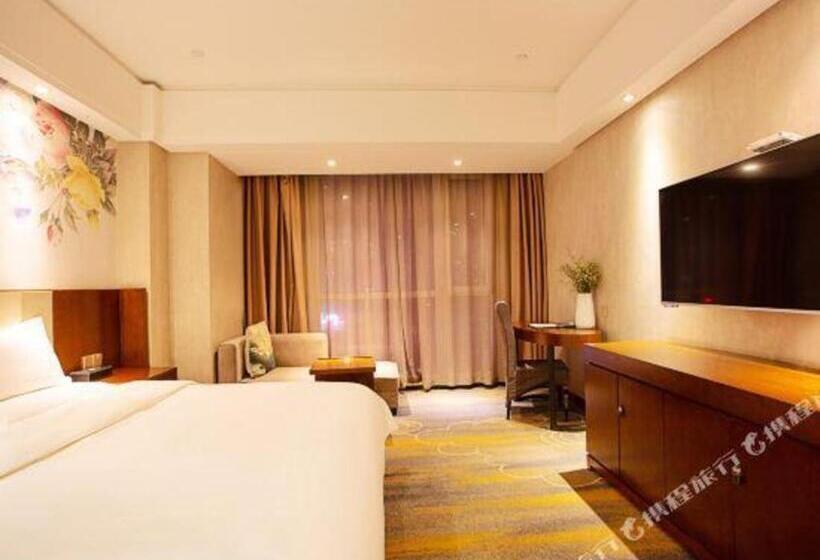 Starway Hotel Luoyang Sports Center