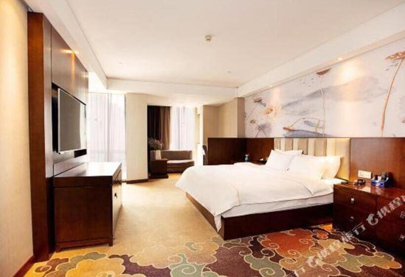 Starway Hotel Luoyang Sports Center