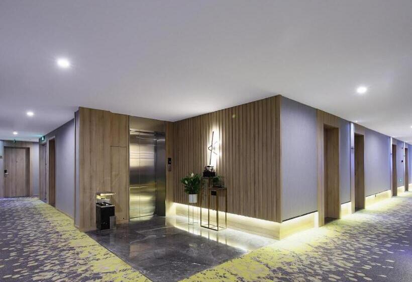 Starway Hotel Nanjing Binjiang Development Zone Xintiandi